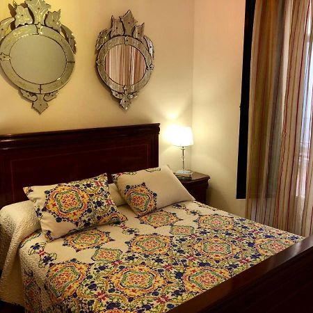 Apartamento Calle Cuna Sevilla Exteriör bild